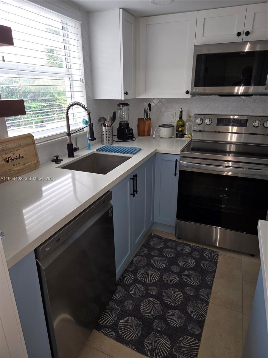 JEFFERSON PARK CONDO - Residential Lease
