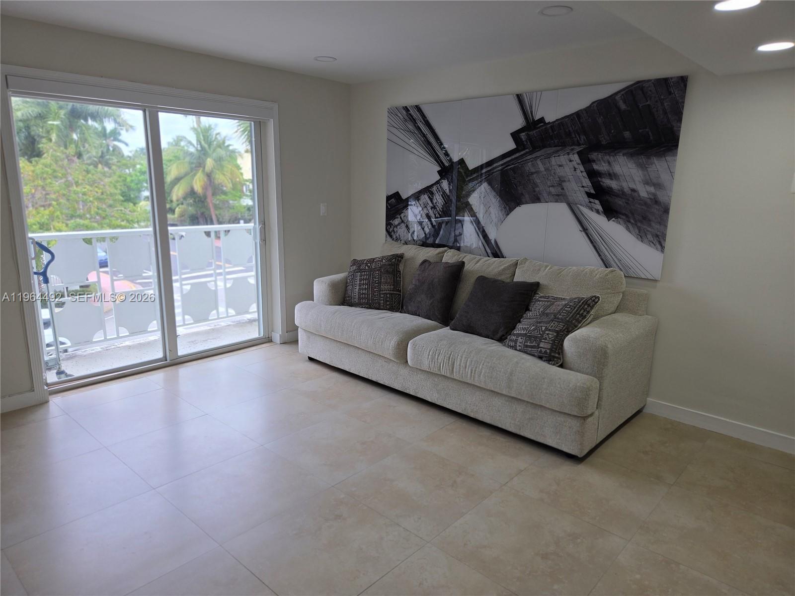 JEFFERSON PARK CONDO - Residential Lease