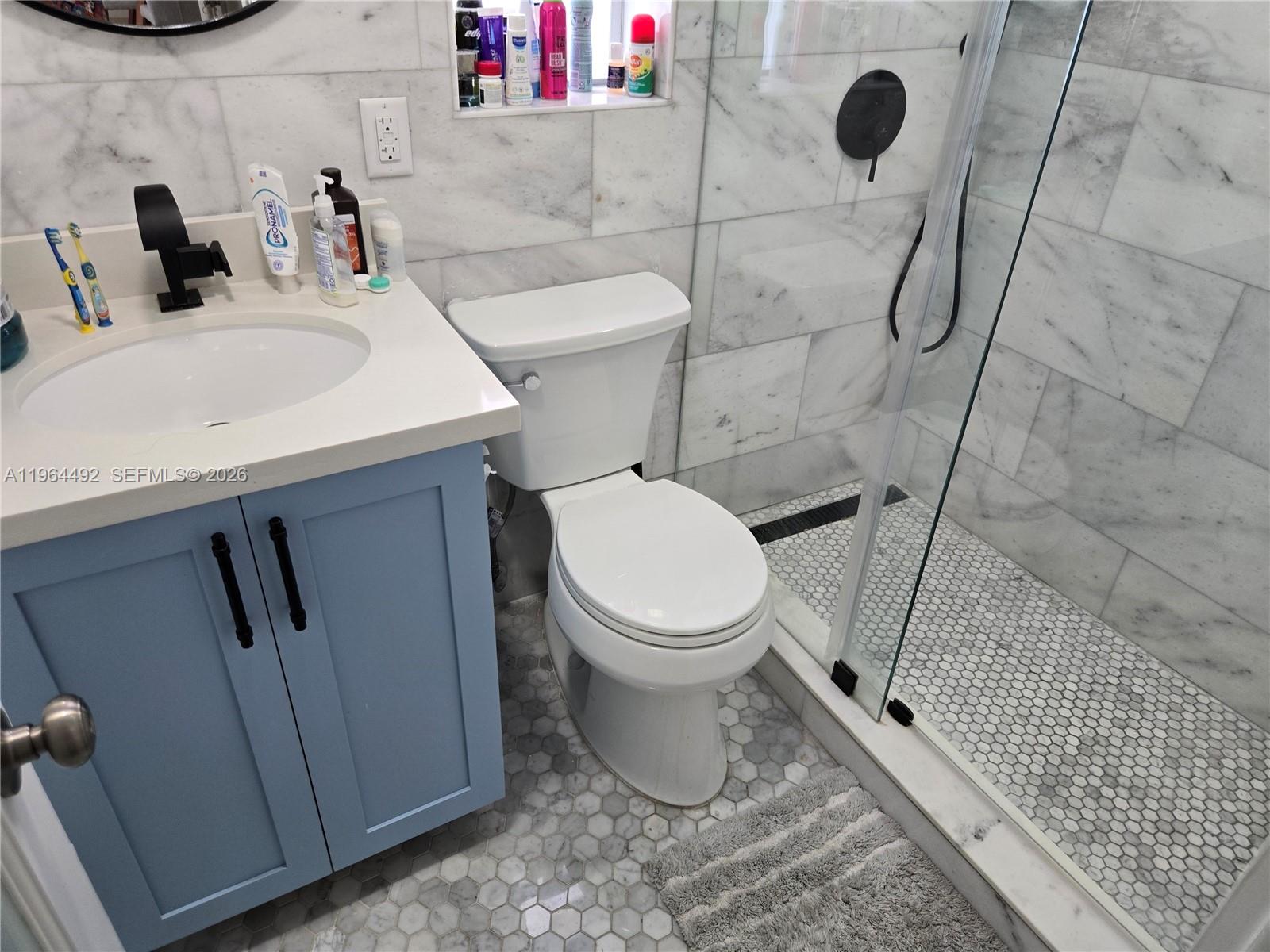 JEFFERSON PARK CONDO - Residential Lease