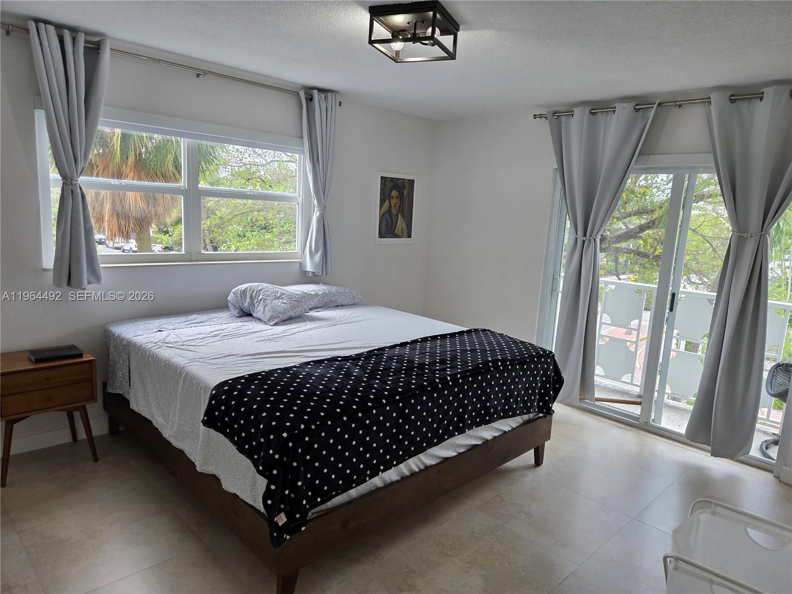 JEFFERSON PARK CONDO - Residential Lease