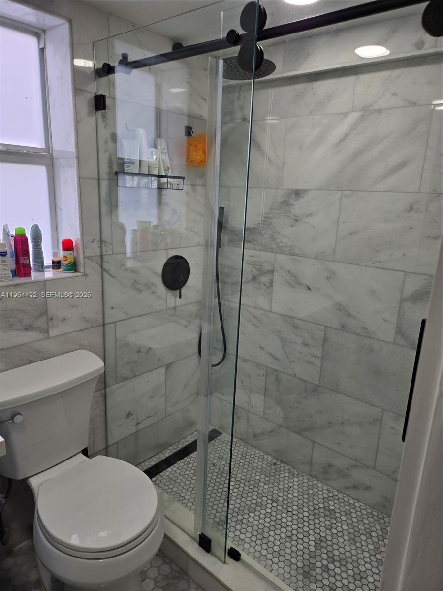 JEFFERSON PARK CONDO - Residential Lease