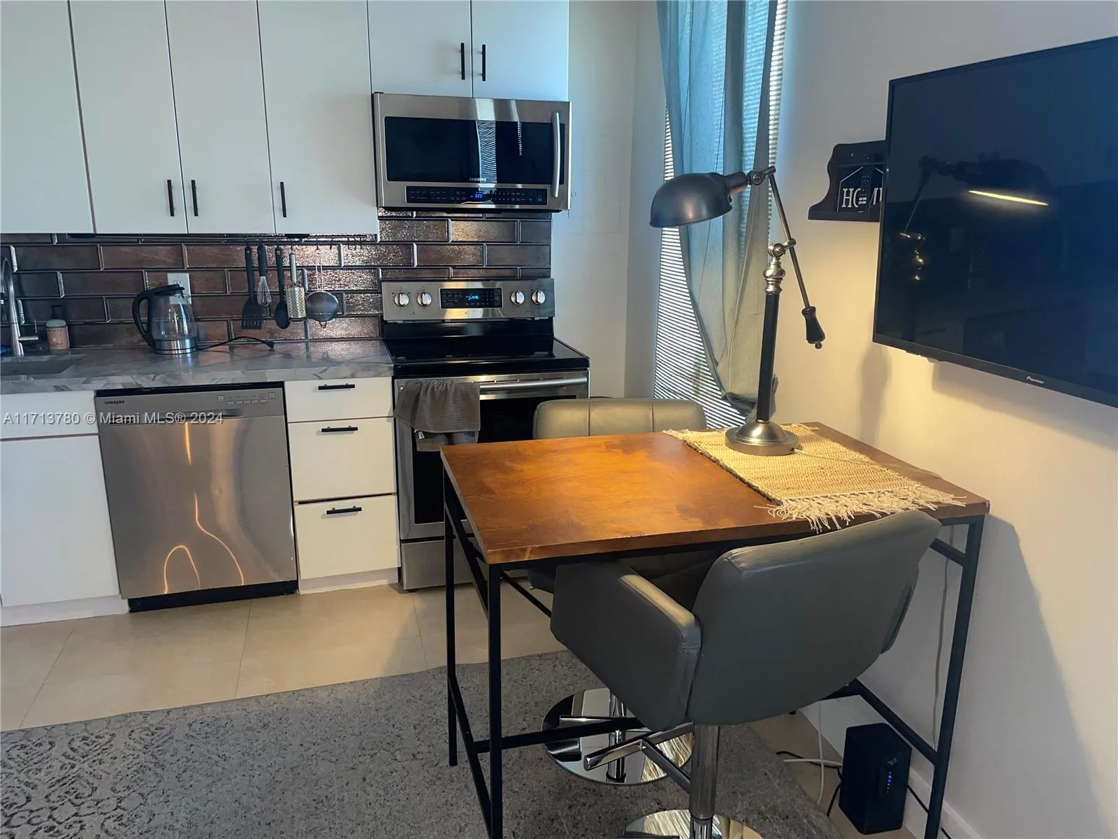 Miami Beach, Florida 33139, United States, ,1 BathroomBathrooms,Residential,Pending,24561