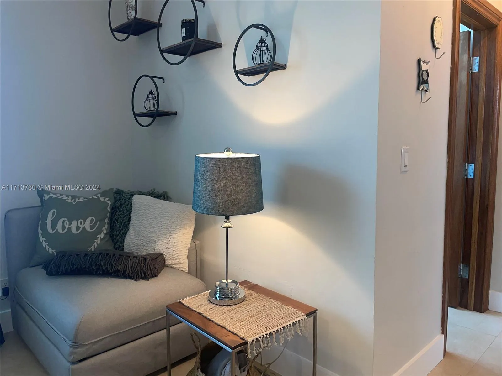 Miami Beach, Florida 33139, United States, ,1 BathroomBathrooms,Residential,Pending,24561