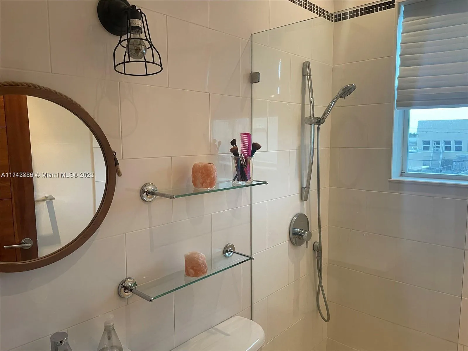 Miami Beach, Florida 33139, United States, ,1 BathroomBathrooms,Residential,Pending,24561