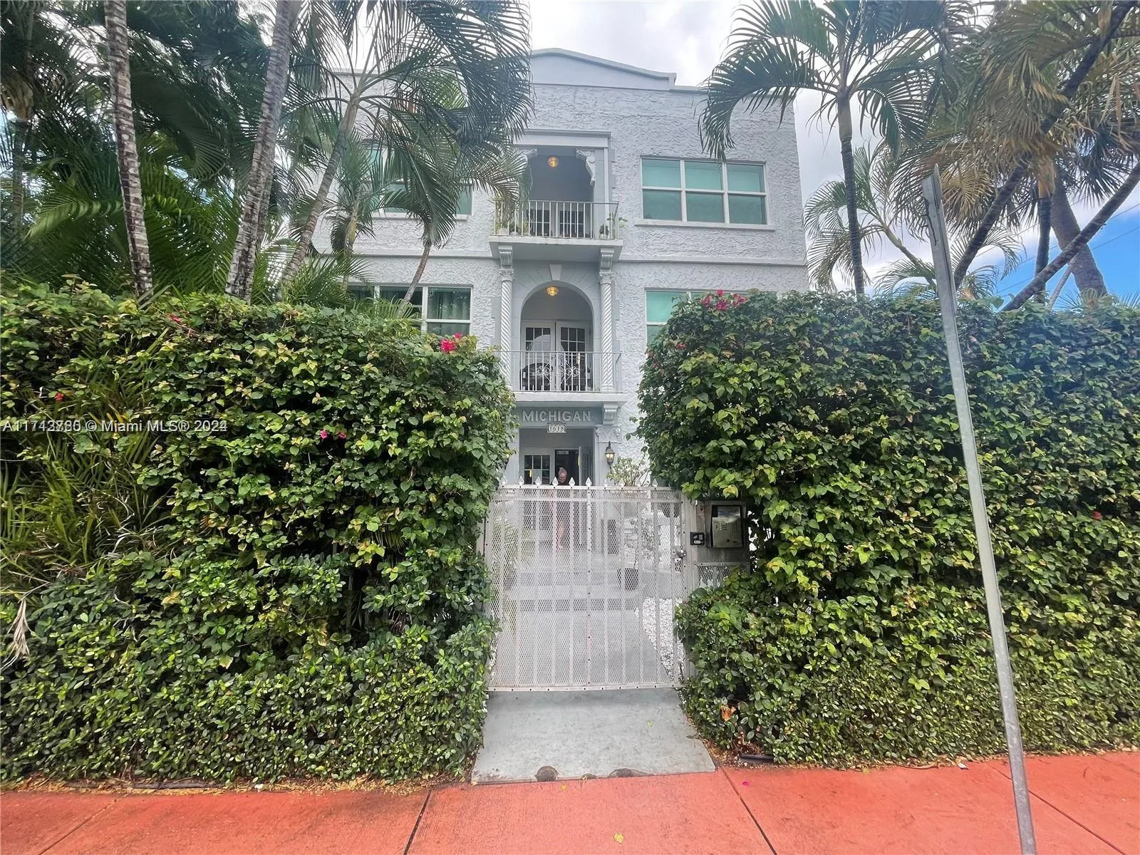 Miami Beach, Florida 33139, United States, ,1 BathroomBathrooms,Residential,Pending,24561