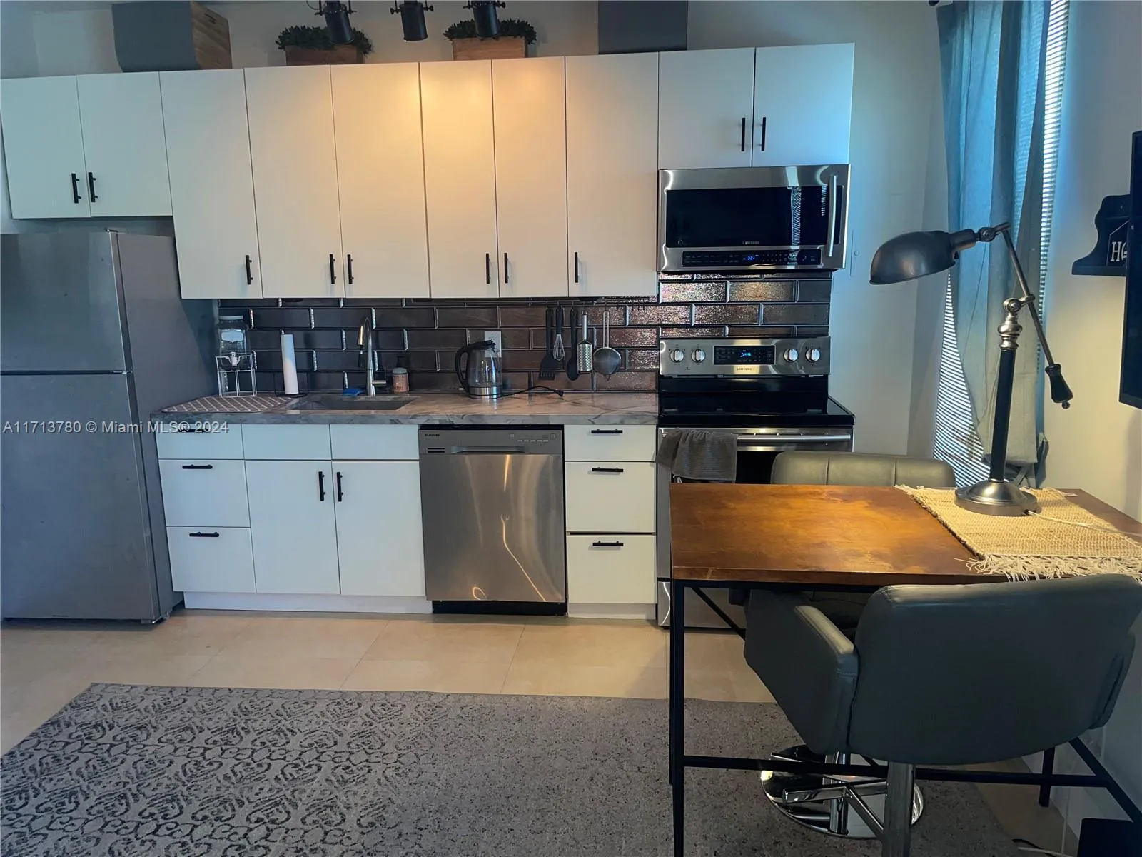 Miami Beach, Florida 33139, United States, ,1 BathroomBathrooms,Residential,Pending,24561