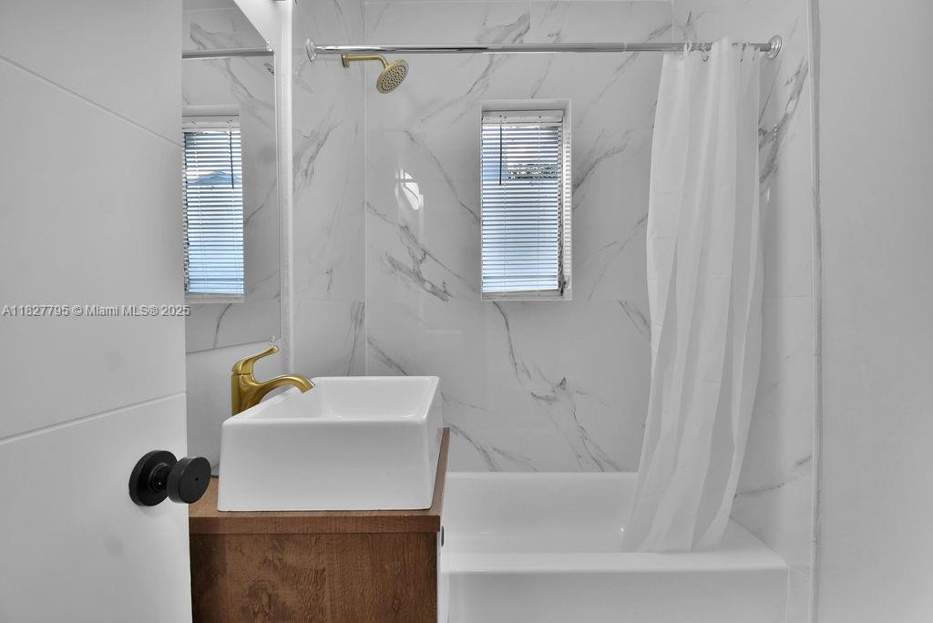 BAY VISTA PARK AMD PL - Residential