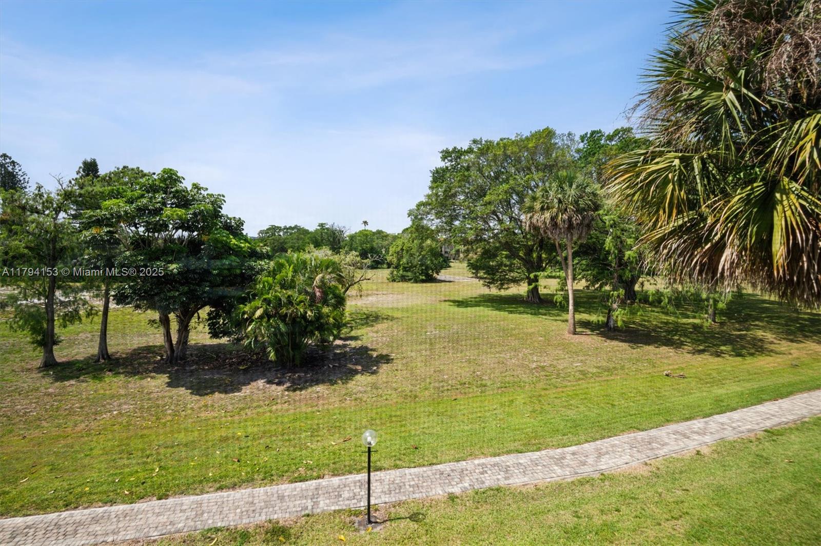 GREENS OF INVERRARY PHASE - Residential