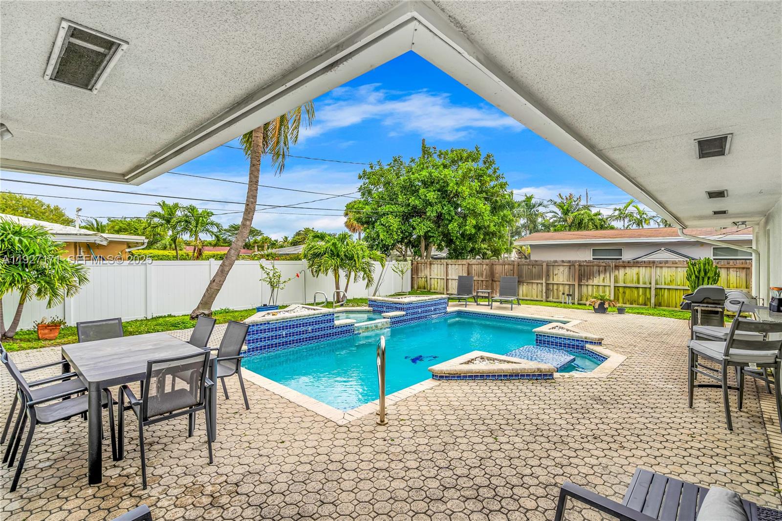 NORWOOD - Residential Lease