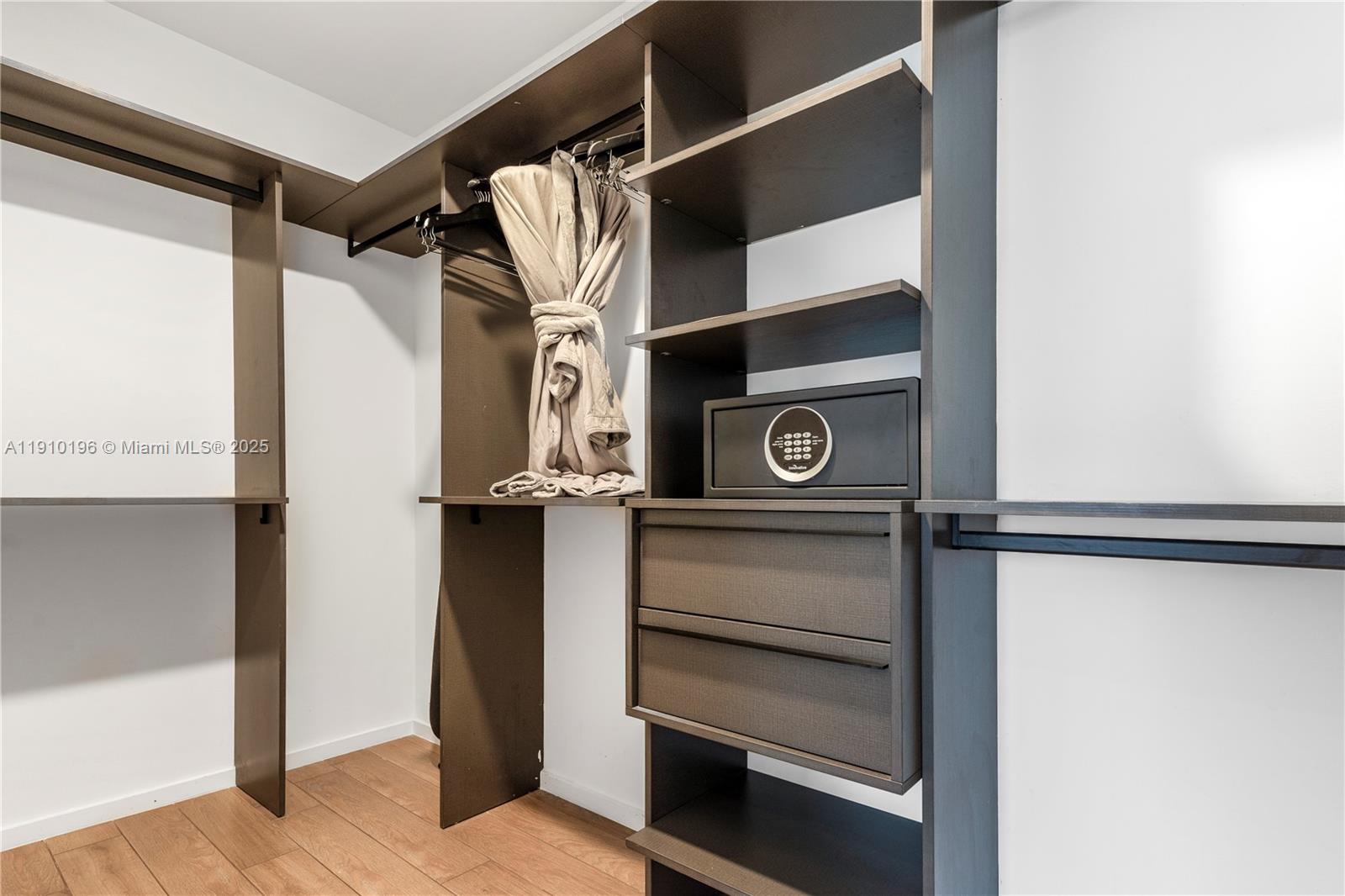 MAP OF MIAMI DADE CO. FL. - Residential Lease