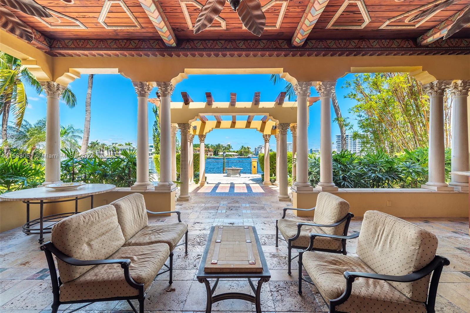 LAUDERDALE ISLES RE-AMEND - Residential