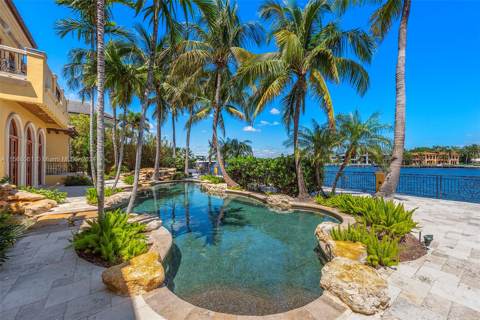 LAUDERDALE ISLES RE-AMEND - Residential