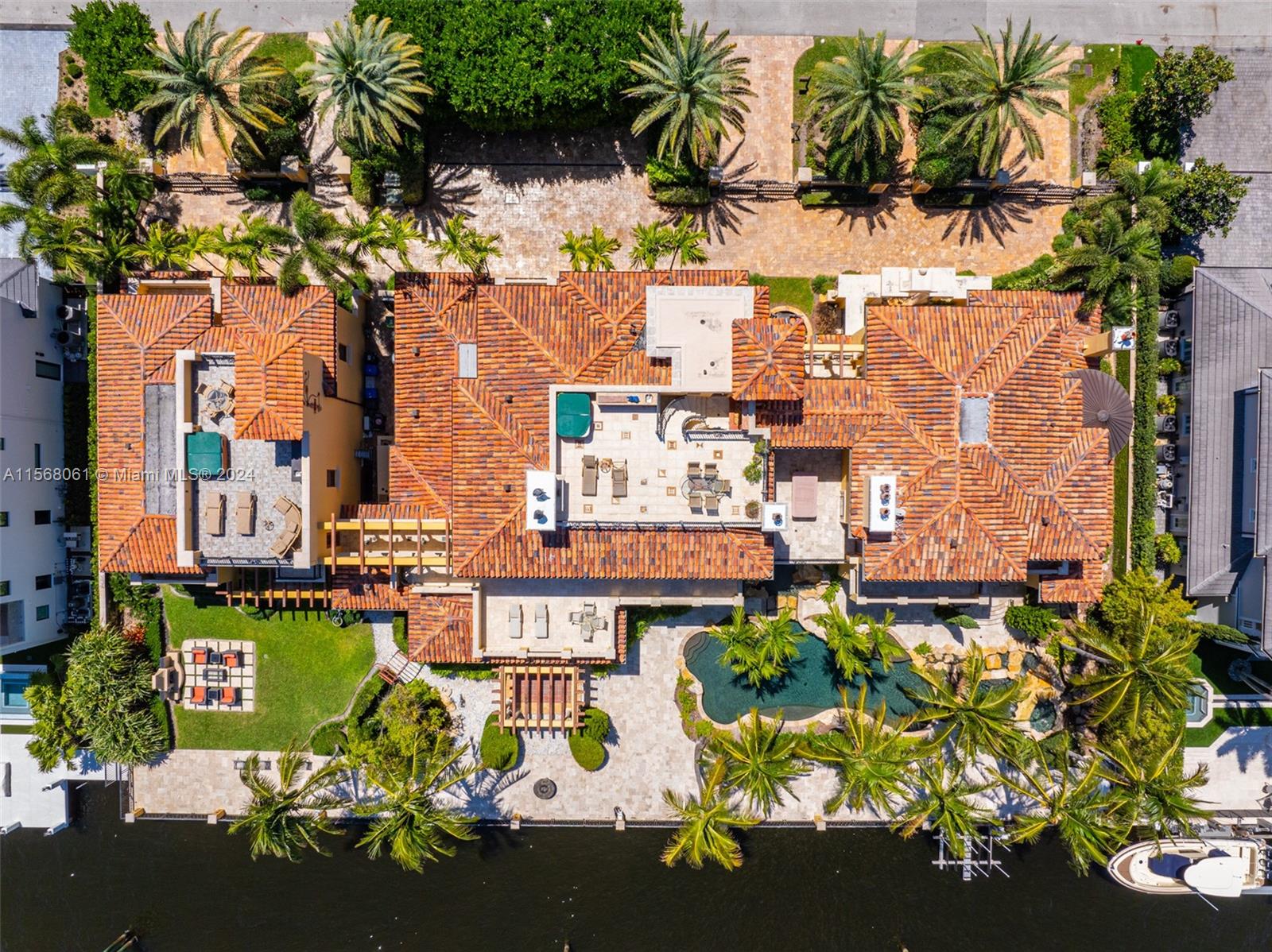 LAUDERDALE ISLES RE-AMEND - Residential