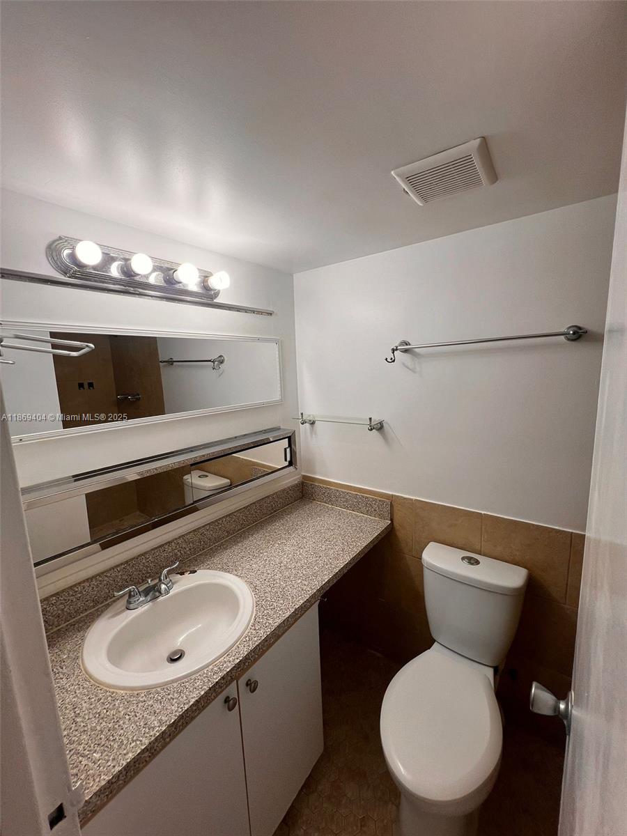 BAYVIEW PALMS CONDO - Residential