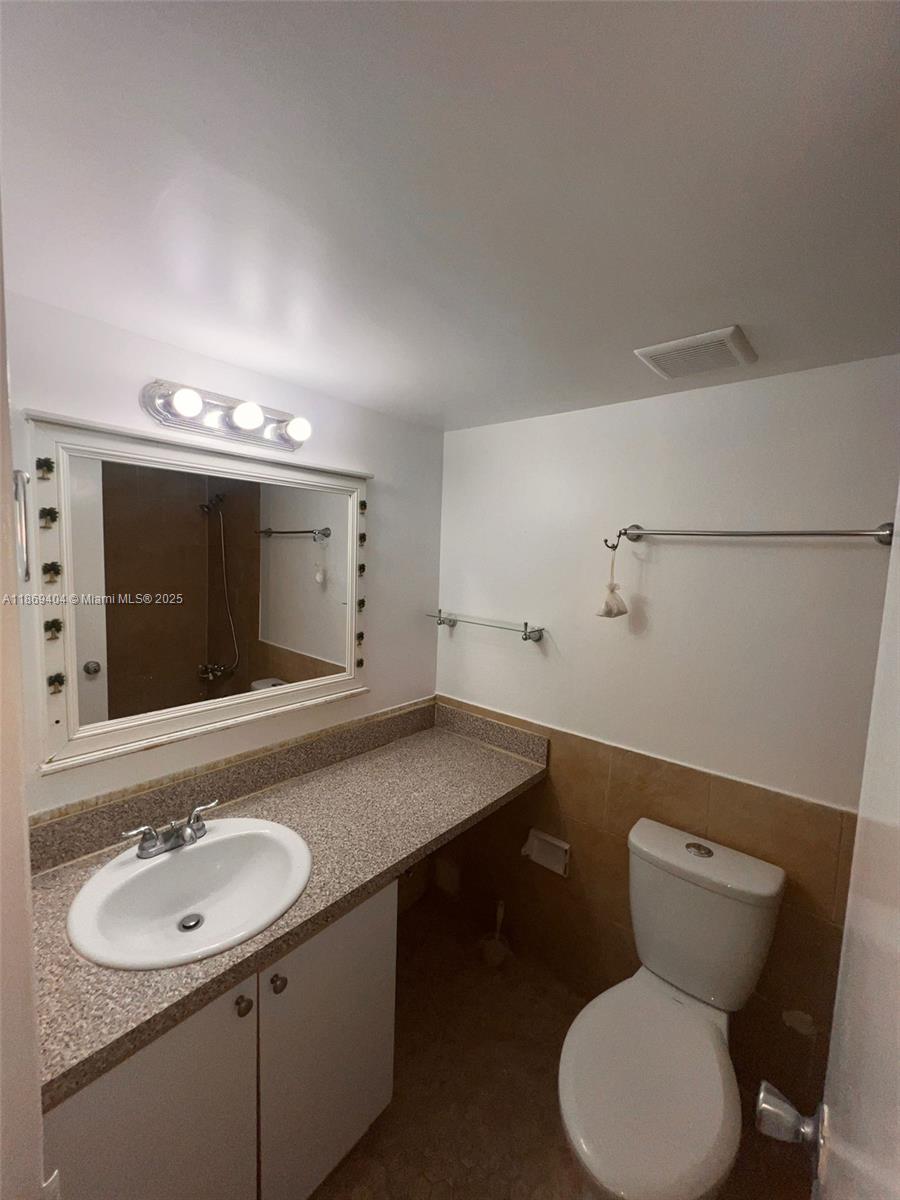 BAYVIEW PALMS CONDO - Residential