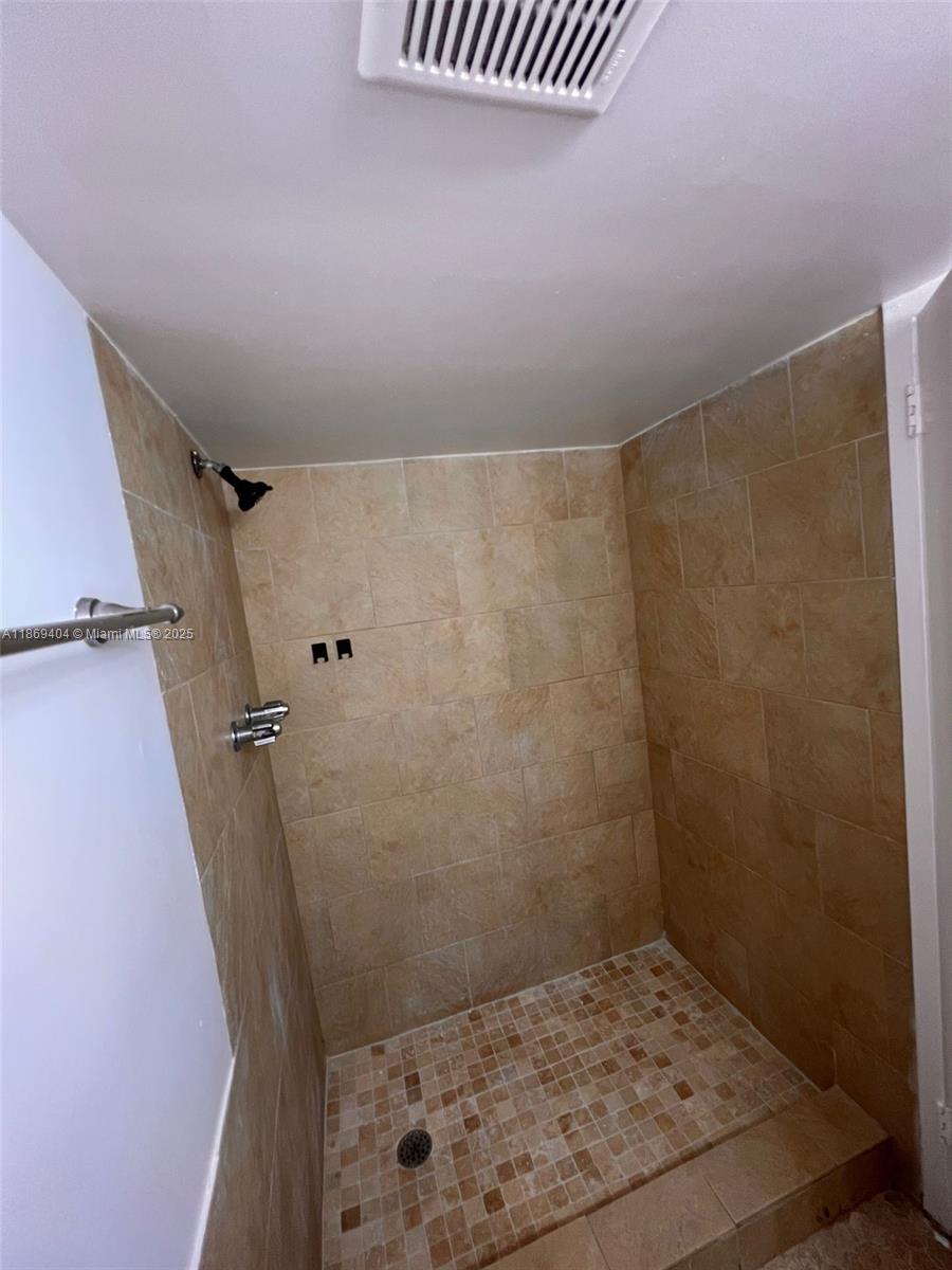 BAYVIEW PALMS CONDO - Residential