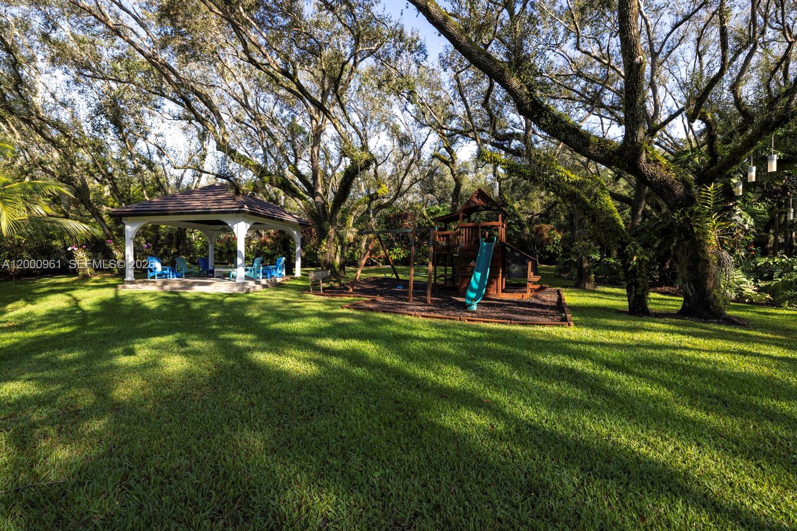 SNAPPER CREEK LAKES SUB - Residential Lease