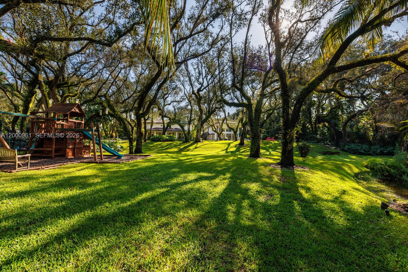 SNAPPER CREEK LAKES SUB - Residential Lease