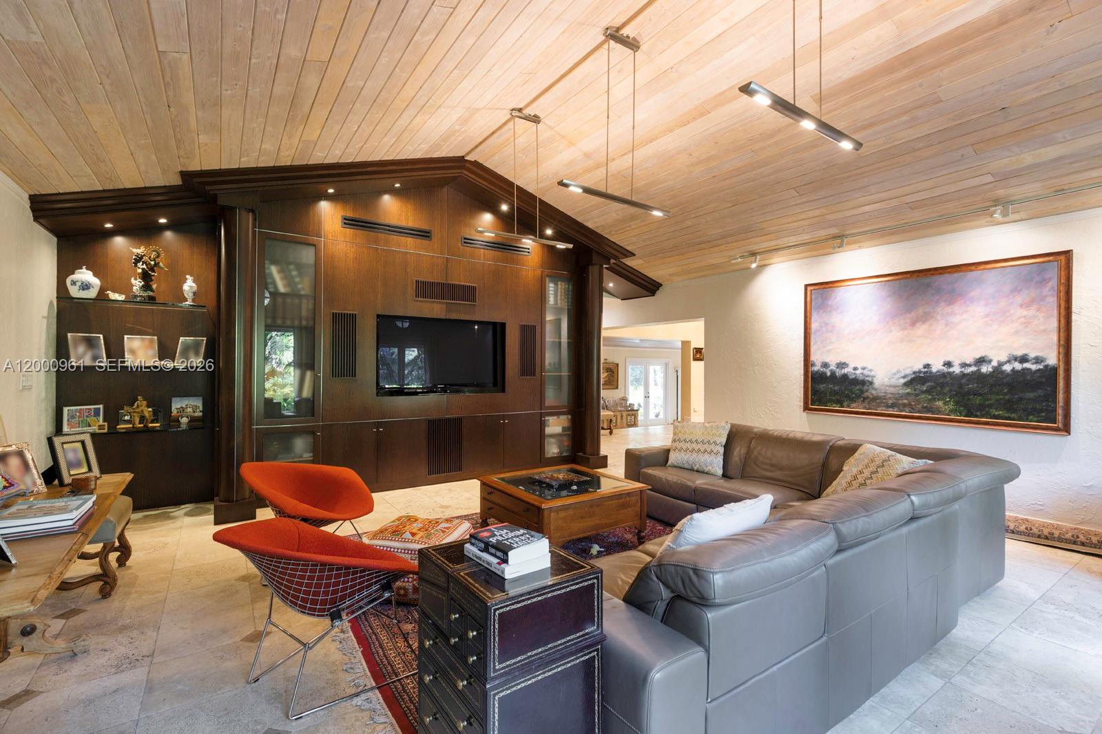 SNAPPER CREEK LAKES SUB - Residential Lease