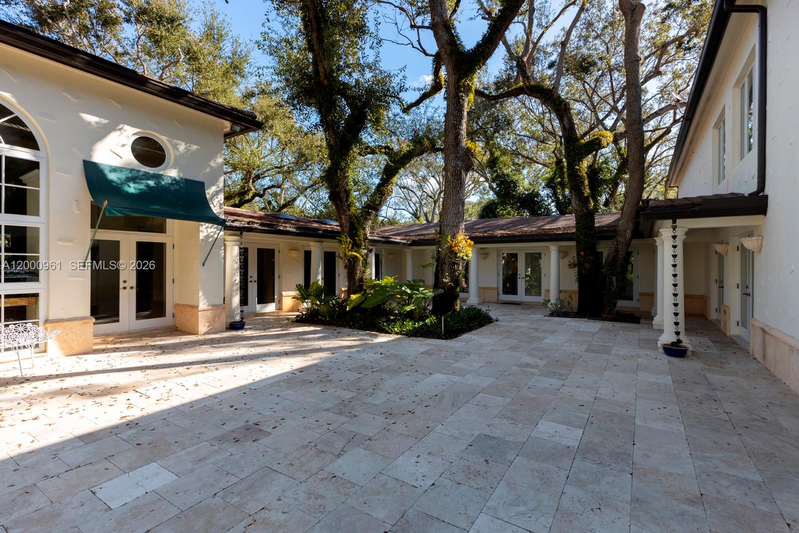 SNAPPER CREEK LAKES SUB - Residential Lease