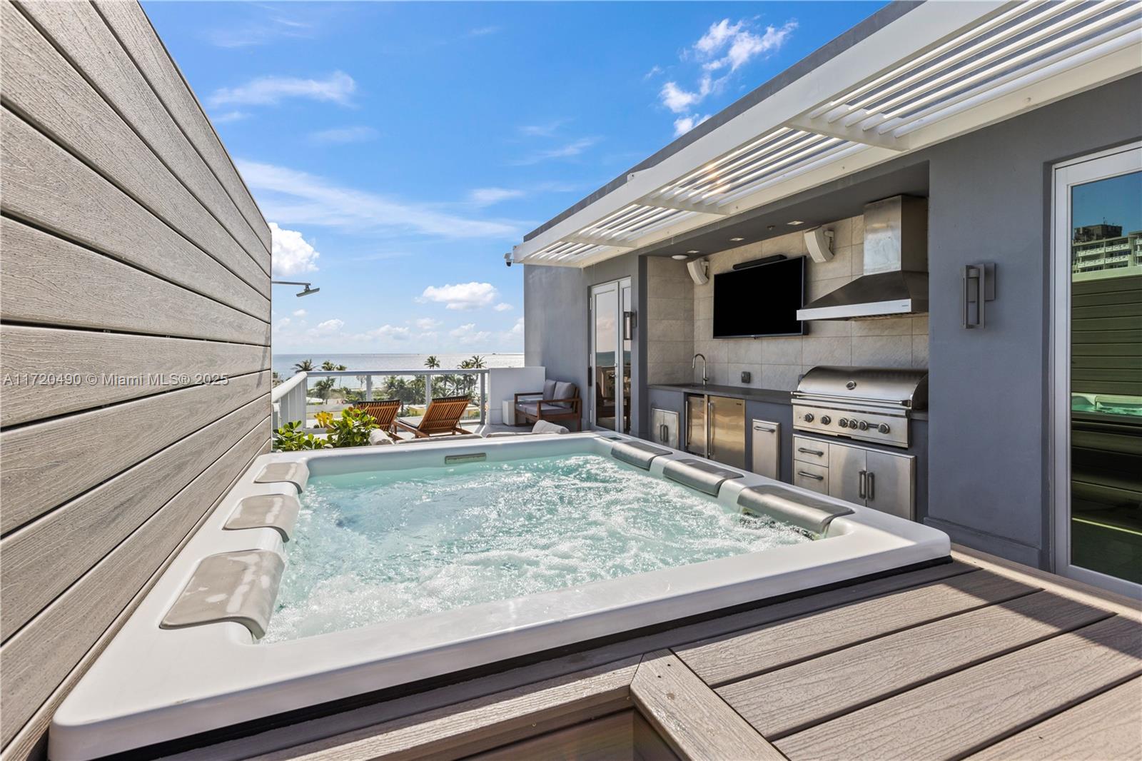 HOLLYWOOD BEACH SECOND AD - Residential
