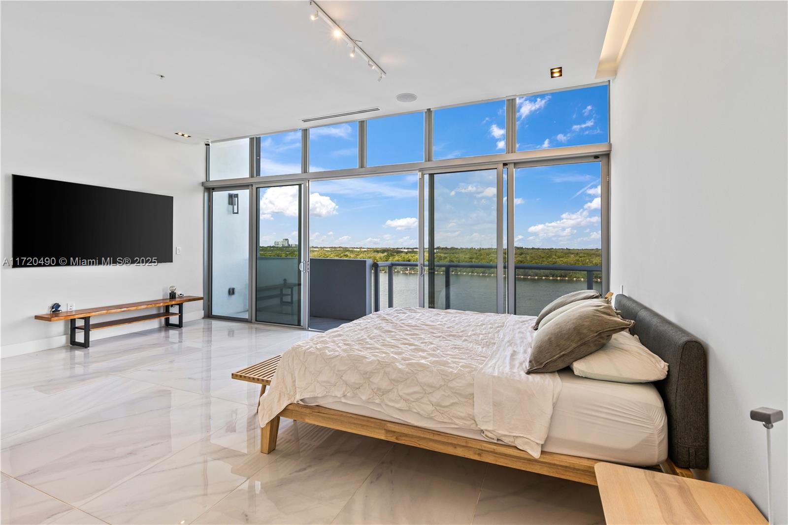 HOLLYWOOD BEACH SECOND AD - Residential