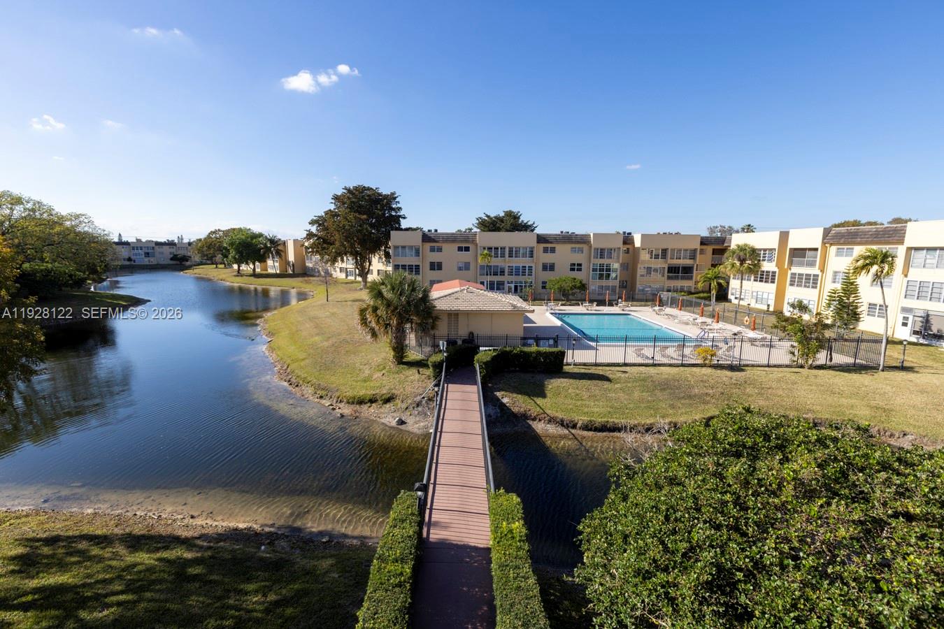 BERMUDA CLUB FOUR CONDO - Residential