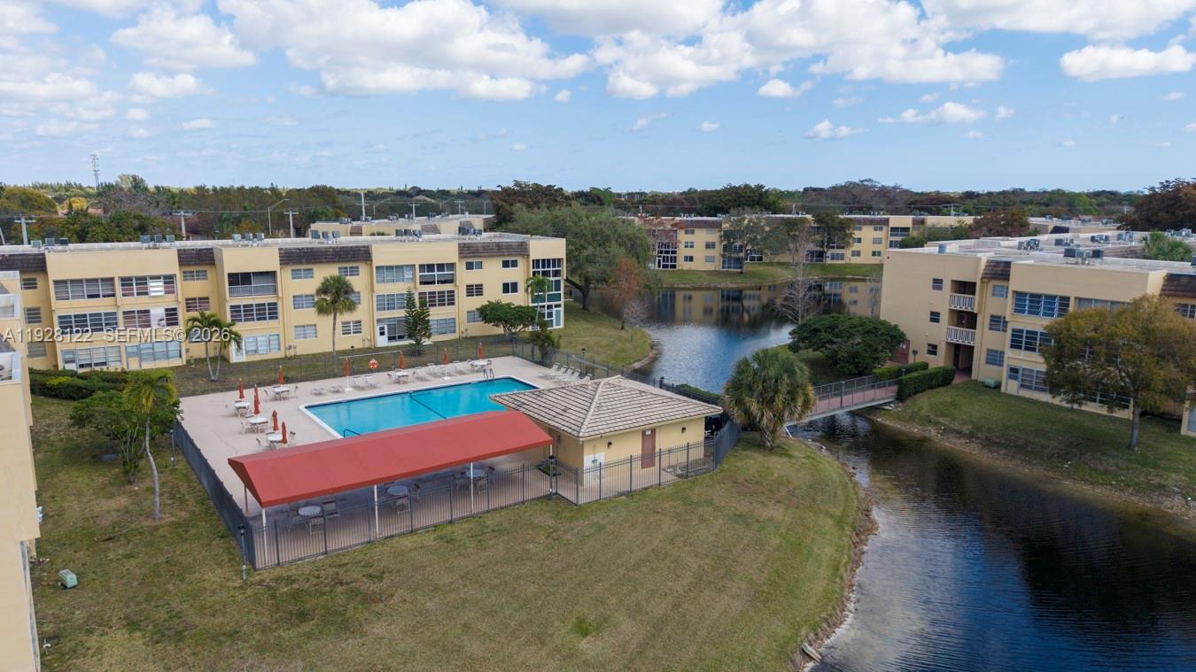 BERMUDA CLUB FOUR CONDO - Residential