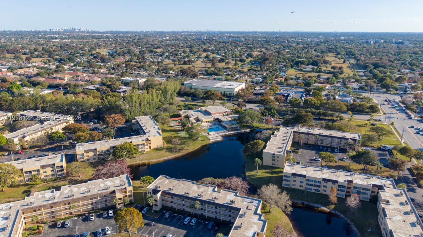 BERMUDA CLUB FOUR CONDO - Residential