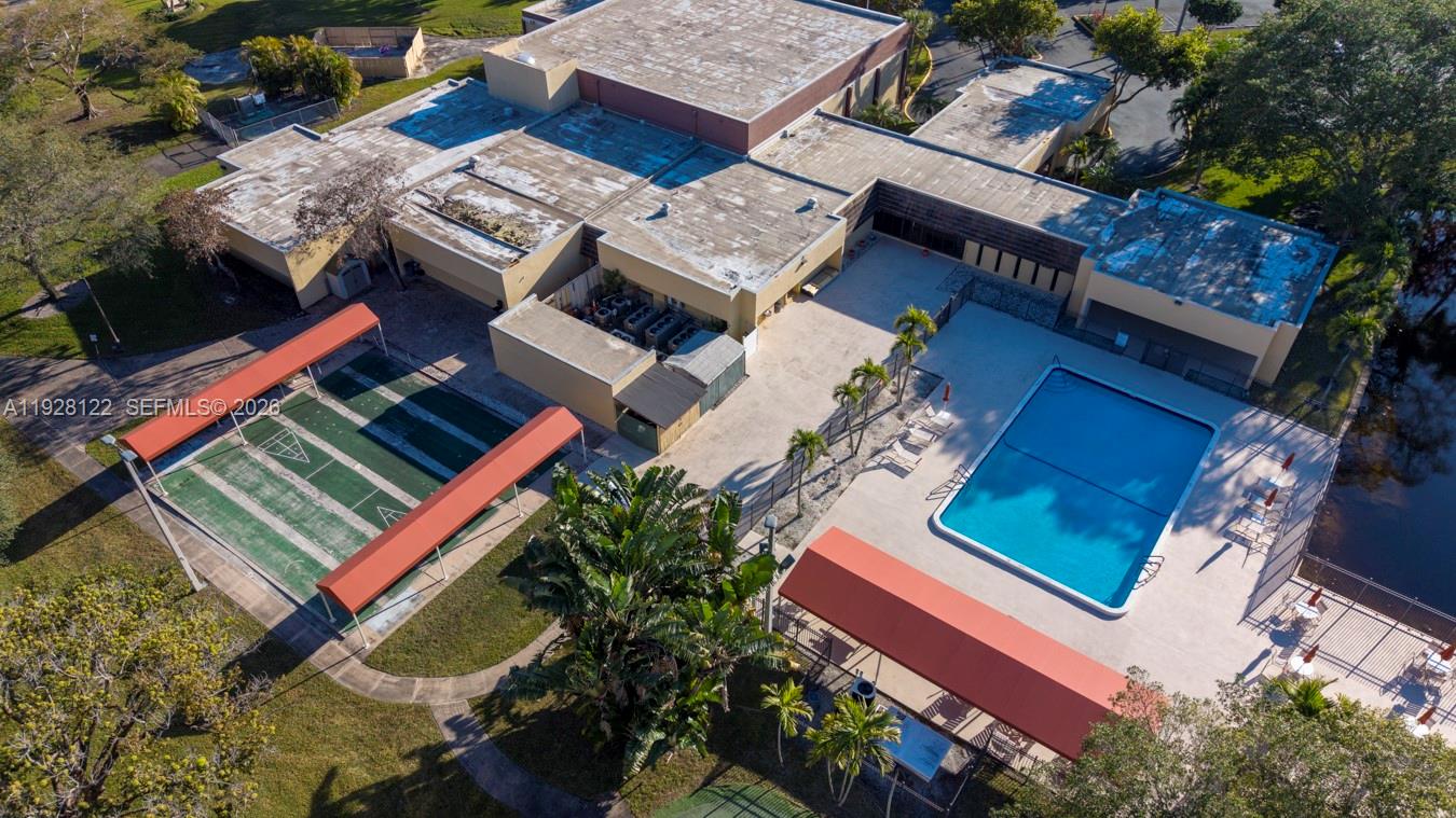 BERMUDA CLUB FOUR CONDO - Residential