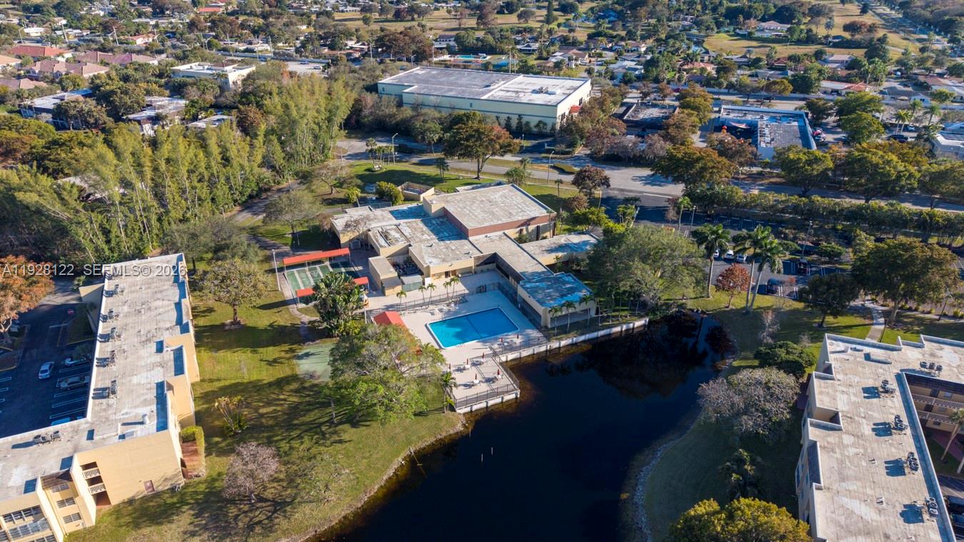 BERMUDA CLUB FOUR CONDO - Residential