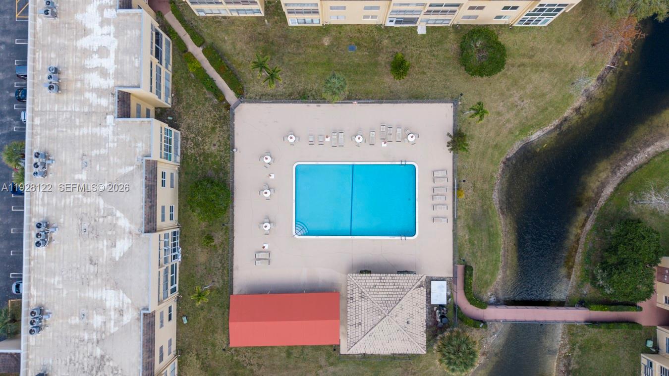 BERMUDA CLUB FOUR CONDO - Residential