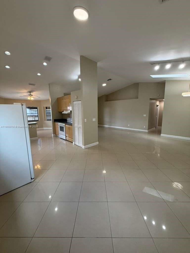 CENTRAL DANIA HEIGHTS - Residential Lease