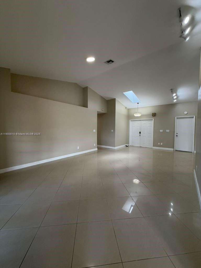 CENTRAL DANIA HEIGHTS - Residential Lease