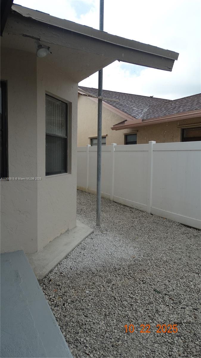 CENTRAL DANIA HEIGHTS - Residential Lease