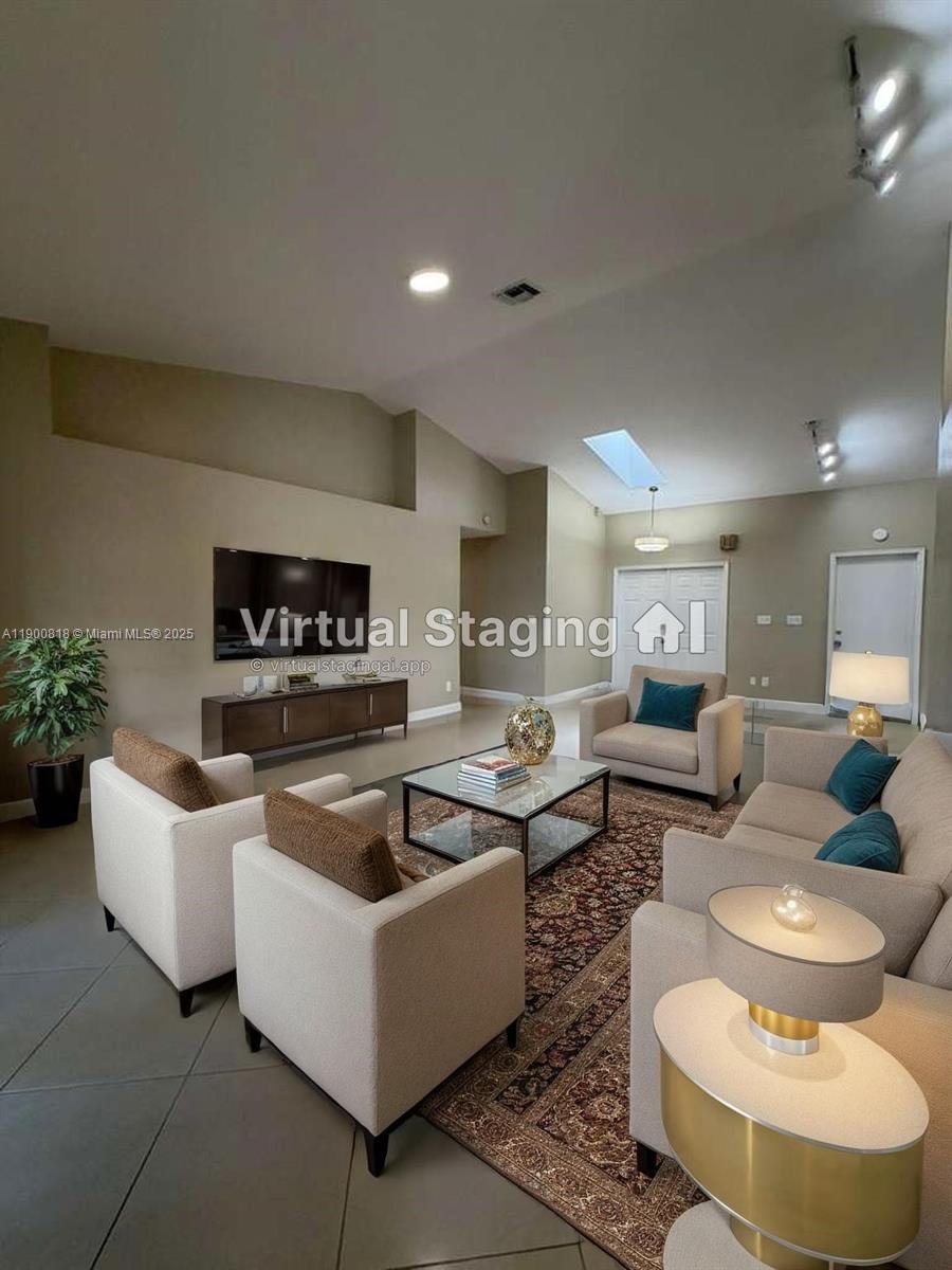 CENTRAL DANIA HEIGHTS - Residential Lease