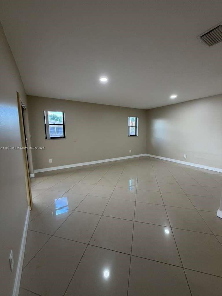 CENTRAL DANIA HEIGHTS - Residential Lease