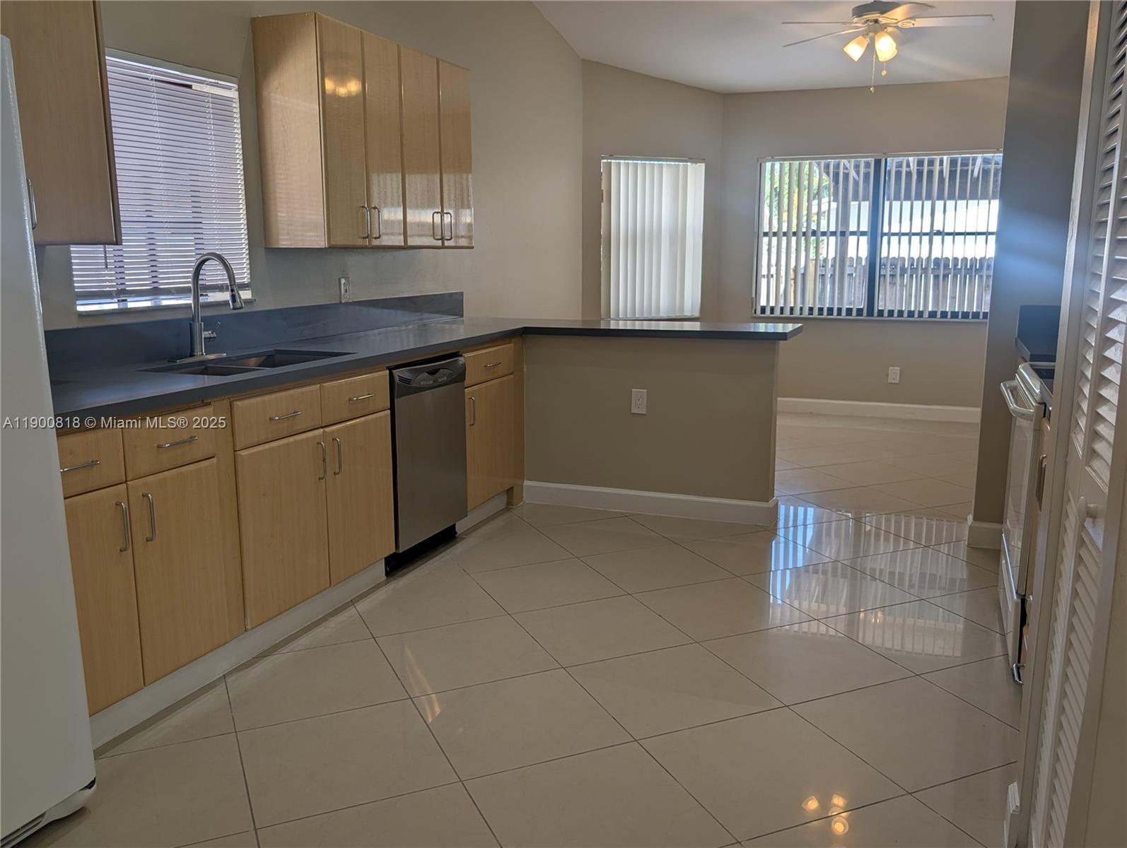 CENTRAL DANIA HEIGHTS - Residential Lease