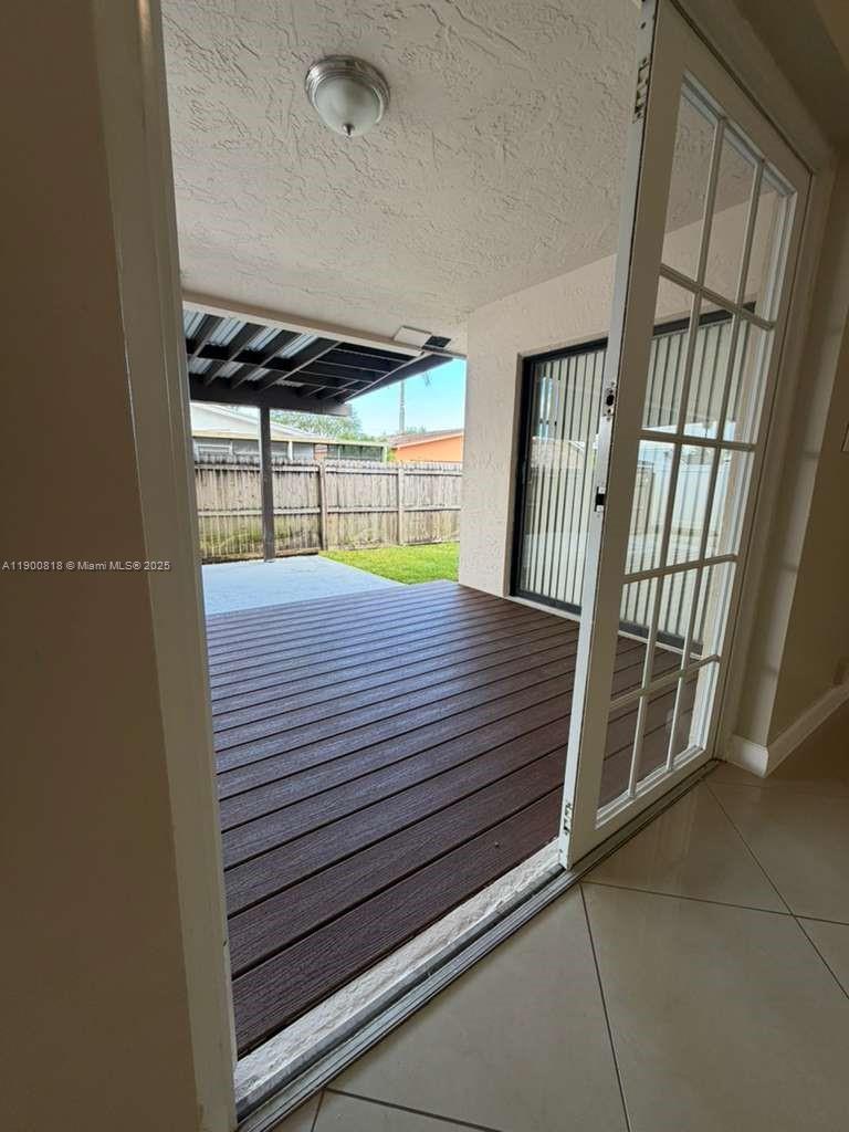 CENTRAL DANIA HEIGHTS - Residential Lease