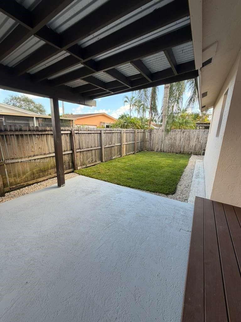 CENTRAL DANIA HEIGHTS - Residential Lease