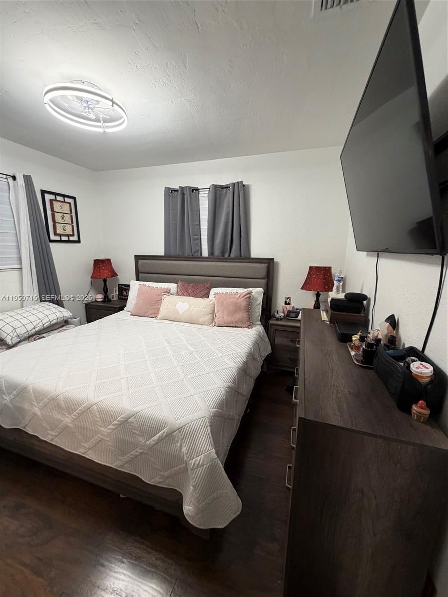 IVES ESTATES SEC 5 - Residential