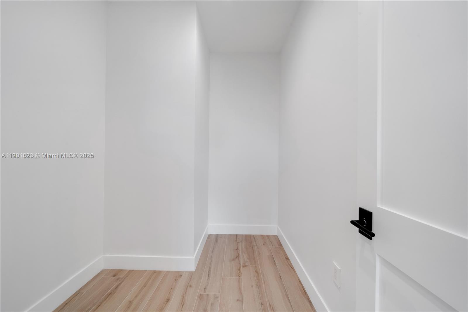 VALENTINES SUB B-29 - Residential