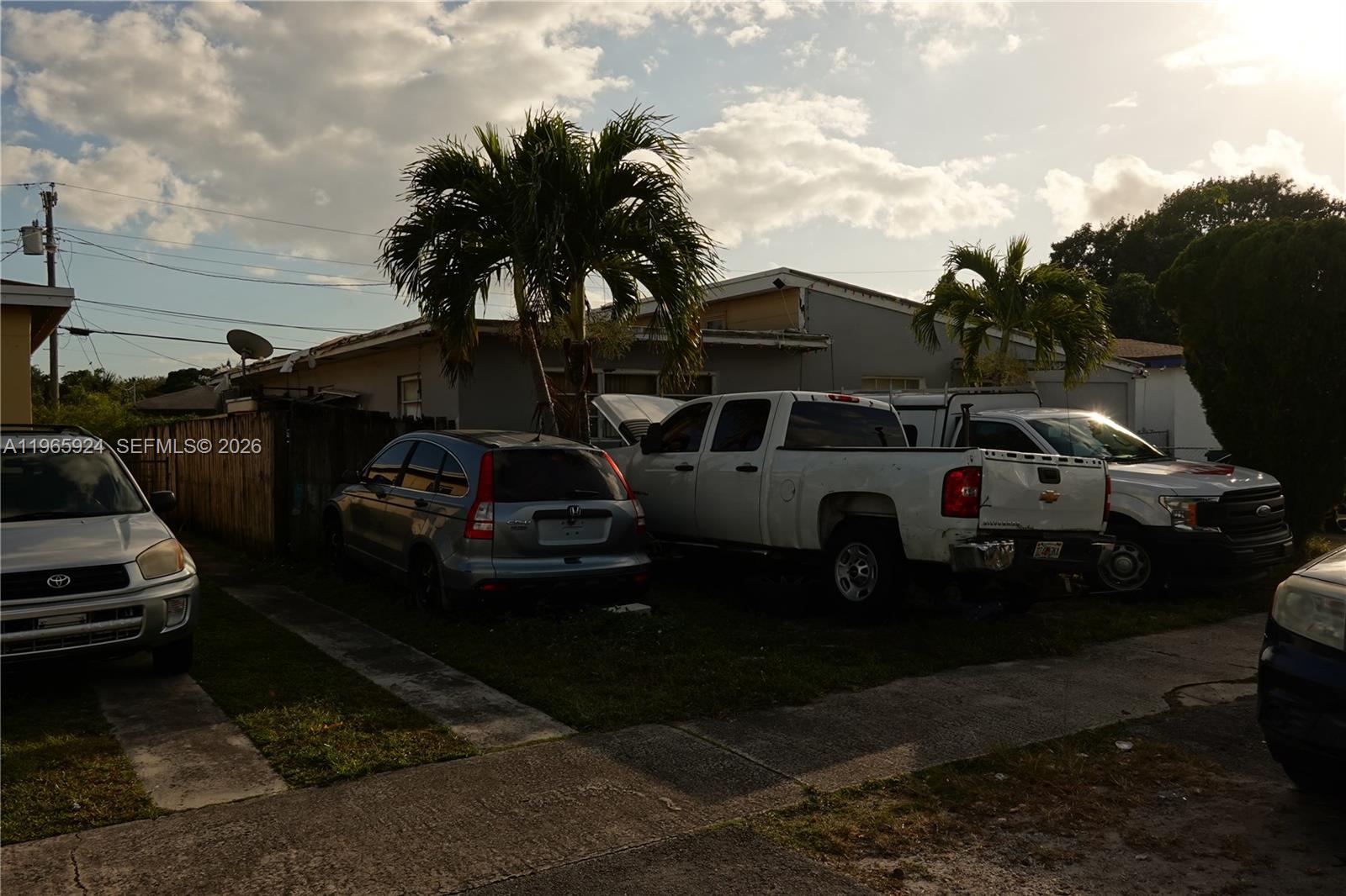 ARCOLA GARDENS - Residential