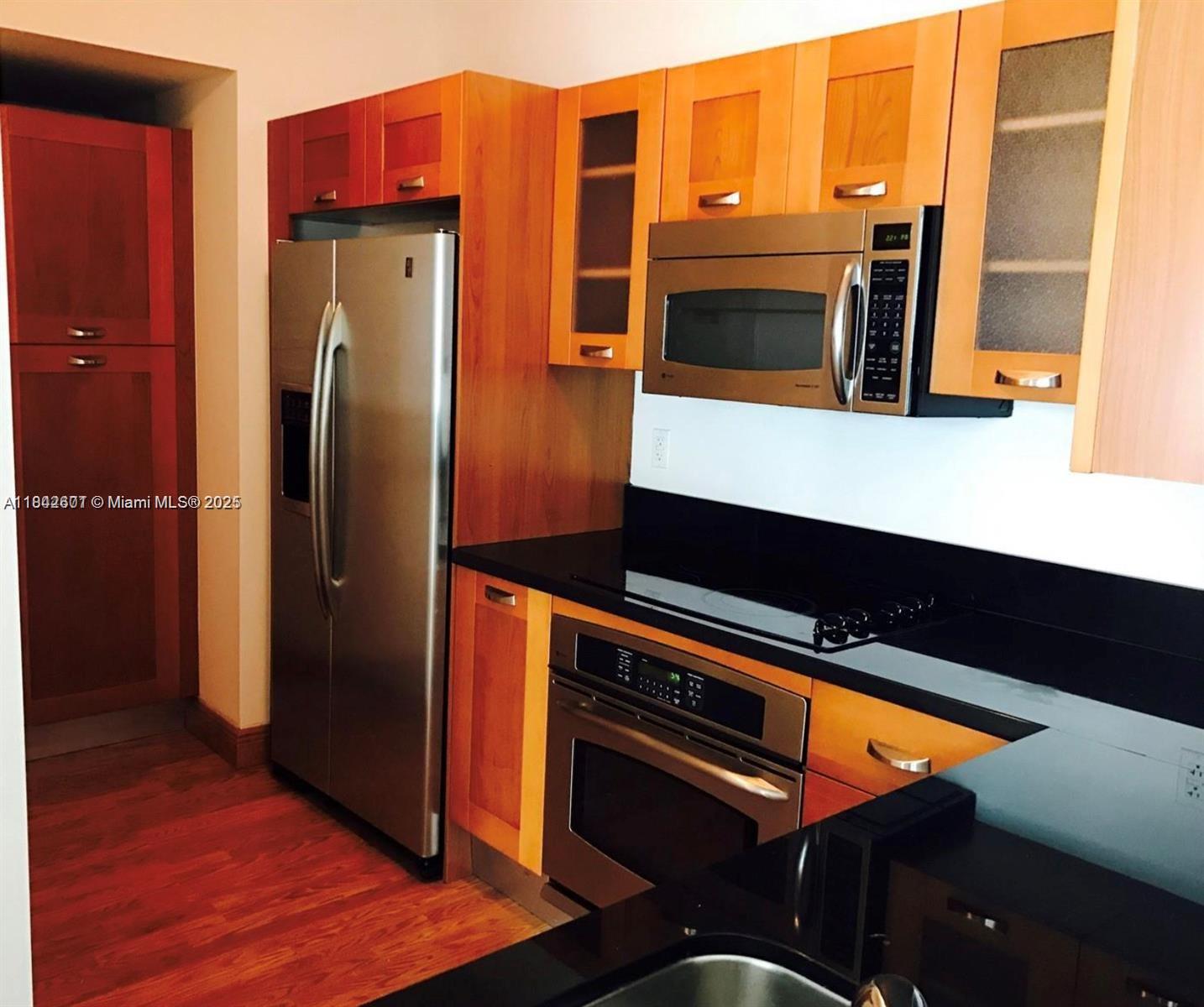 186 SE 12th Ter 1008