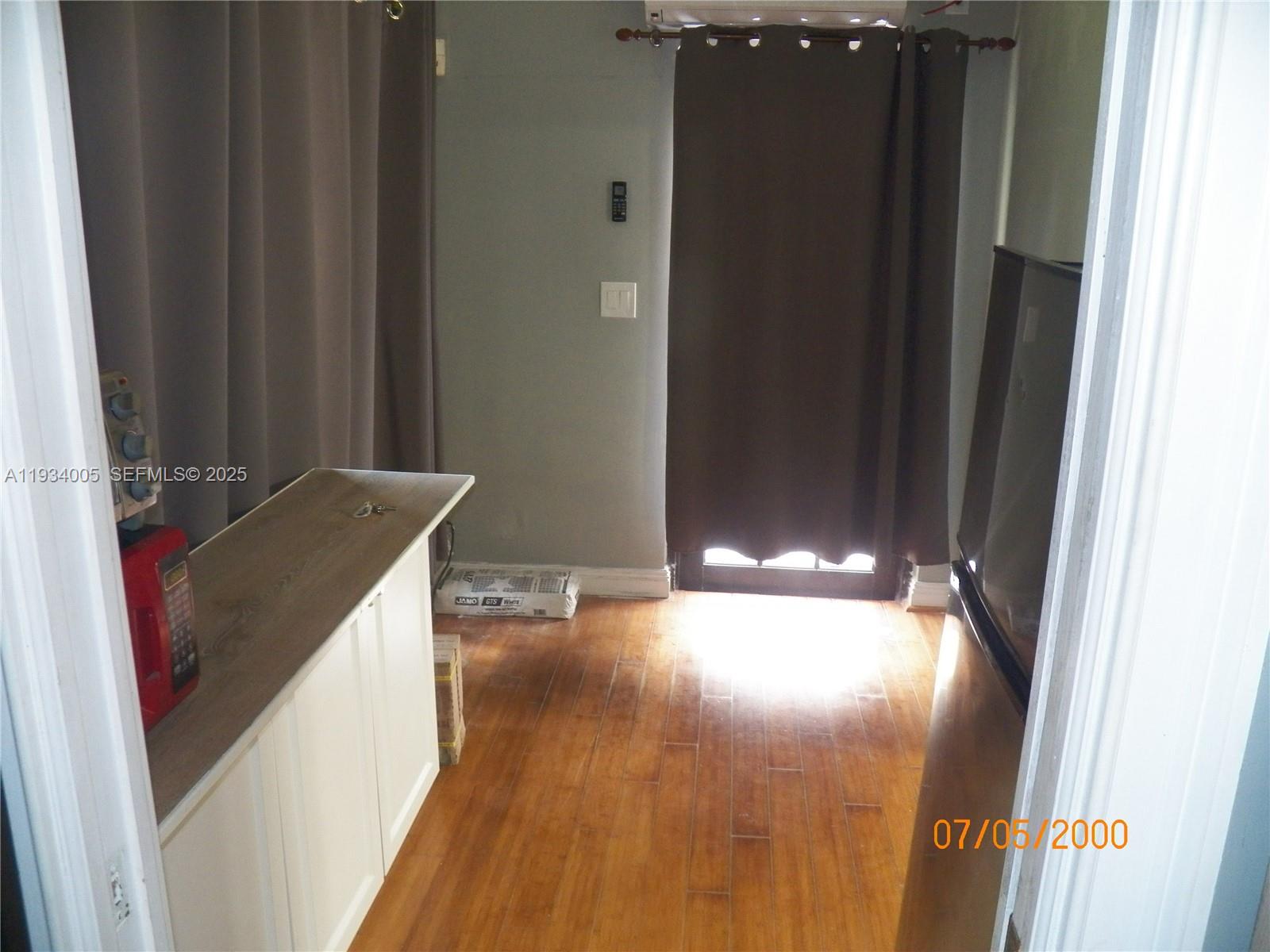 MEEKINS HILLS - Residential Lease