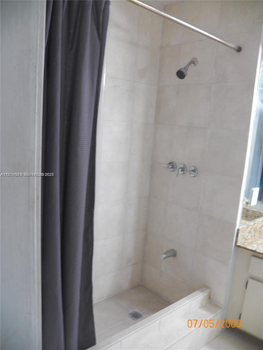 MEEKINS HILLS - Residential Lease