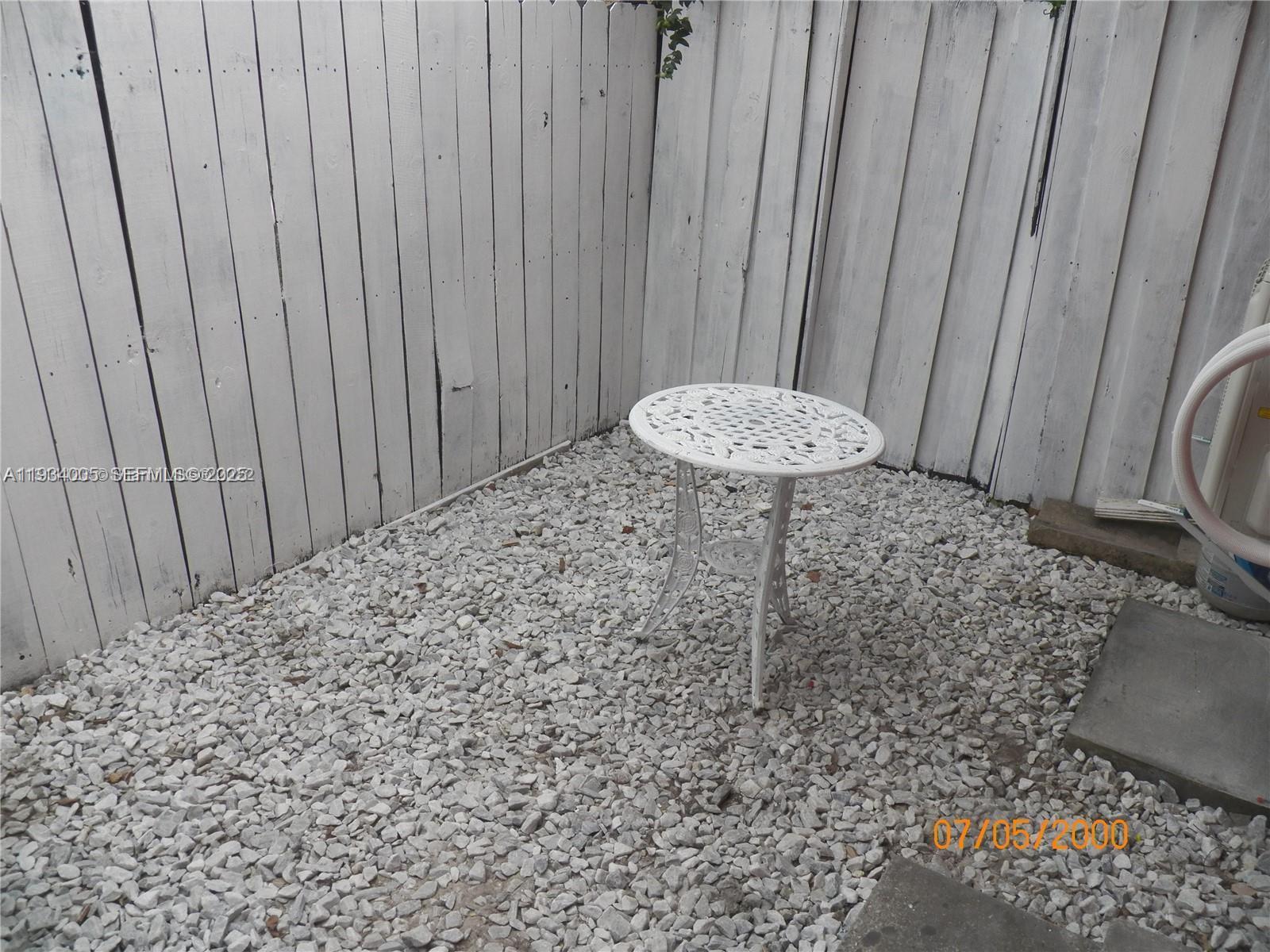 MEEKINS HILLS - Residential Lease