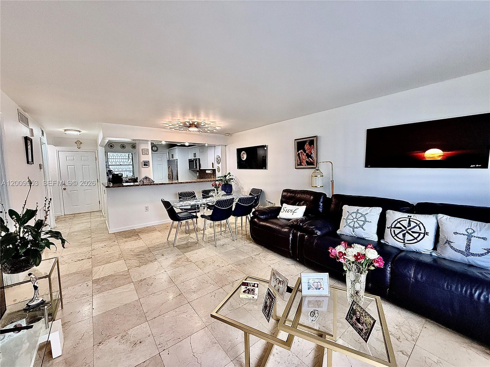 EDEN ISLES CONDO PART 1 - Residential