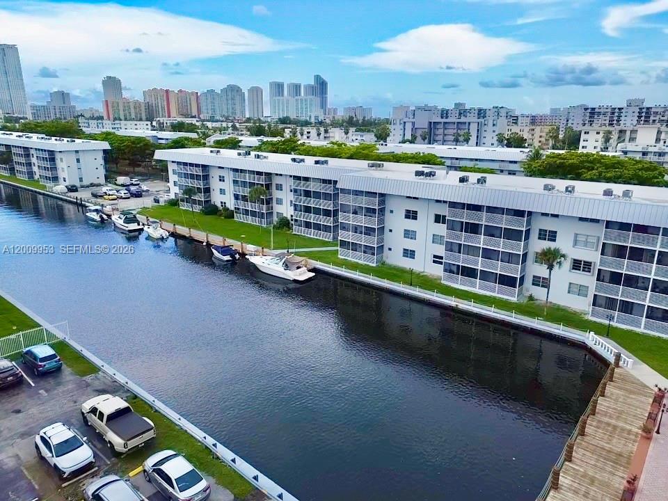 EDEN ISLES CONDO PART 1 - Residential