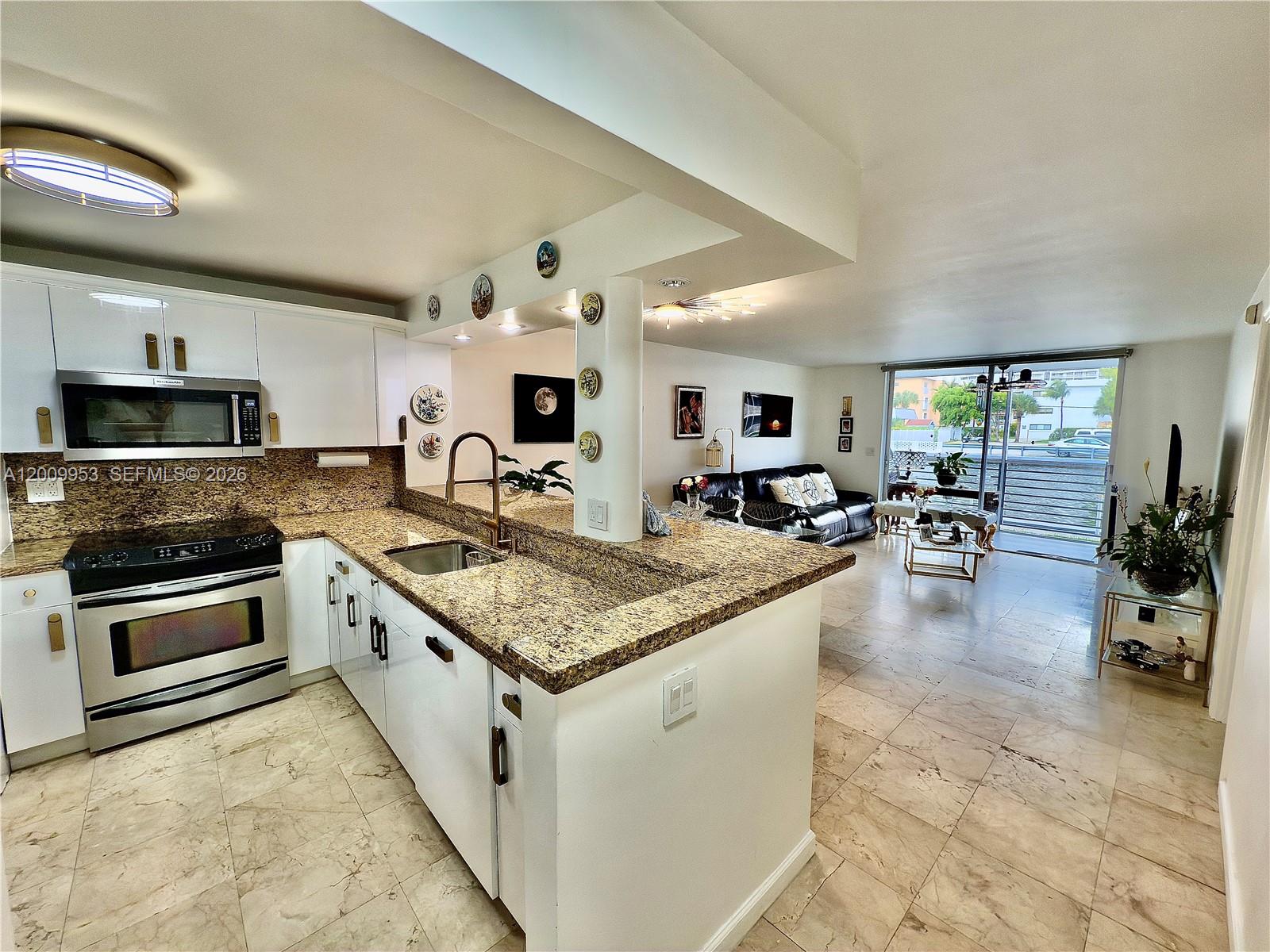 EDEN ISLES CONDO PART 1 - Residential